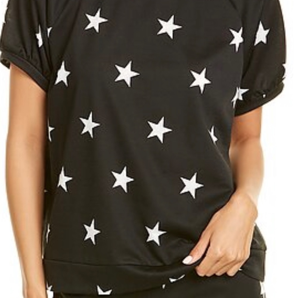 Short sleeve black star tee